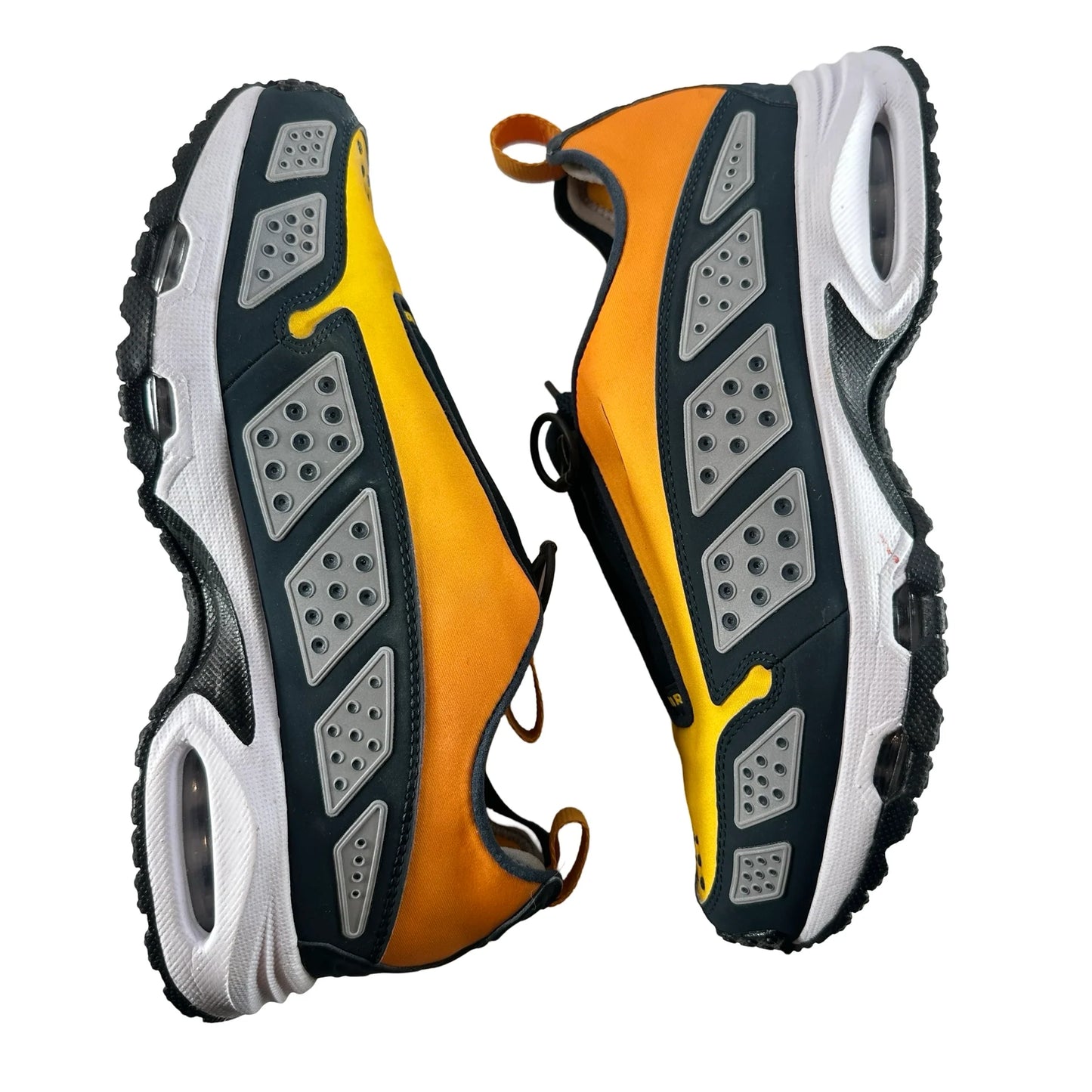 HJ8080 700 Nike Air Max Sunder Canyon Gold Deep Ocean (W) [USED] - 9 W (Used)